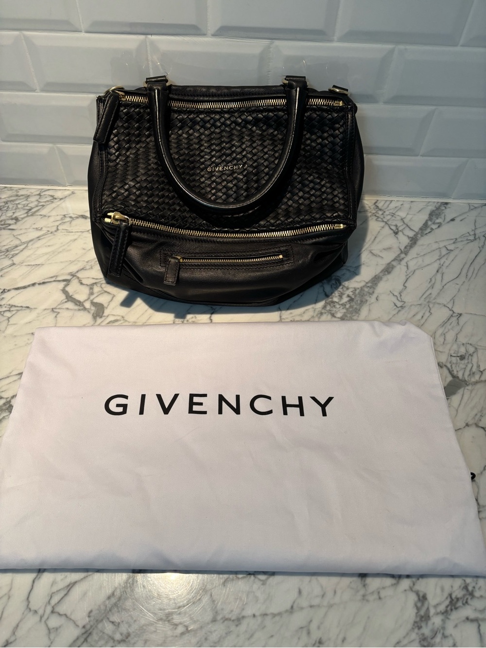 Stunning EUC Pandora Bag